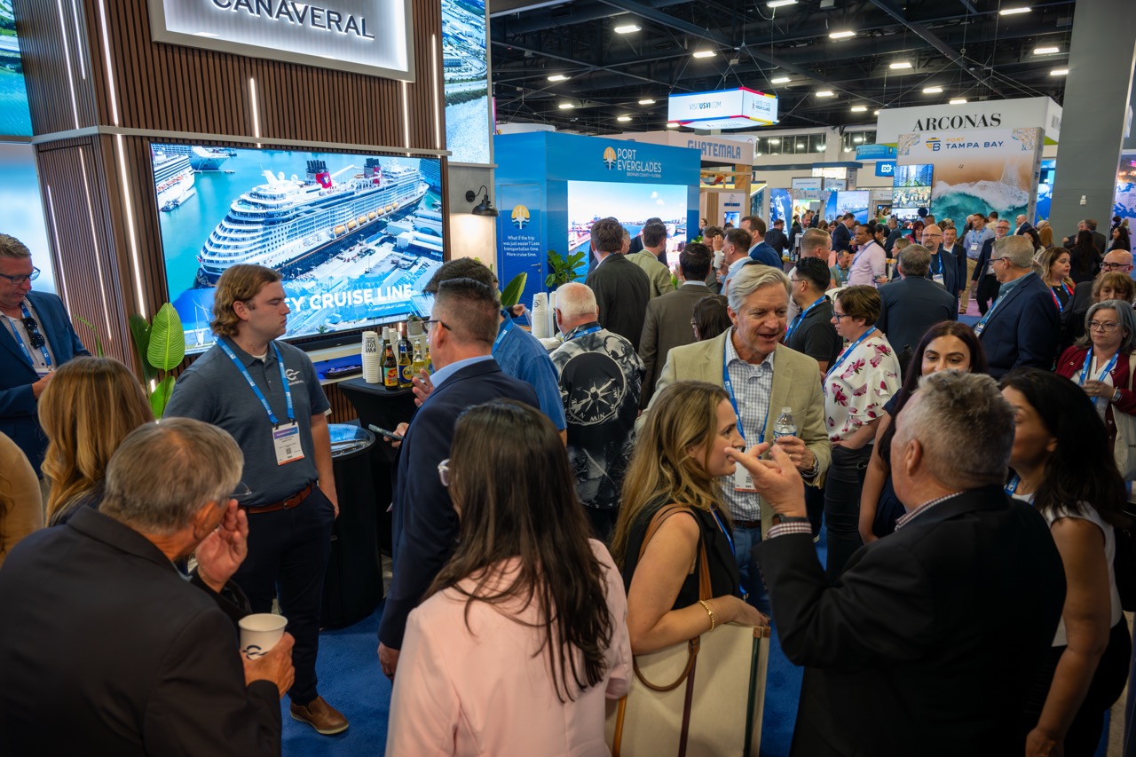 PortCanaveralemployeesand2026SeatradeCruiseGlobaleventguestsnetworking